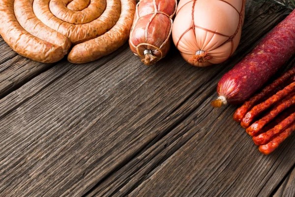 Диетолог Писарева рассказала про &laquo;мясной клей&raquo; в мясной и молочной продукции